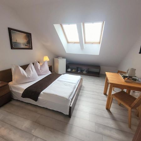 Iwona Pokoje Apartamenty Karwia Exterior foto