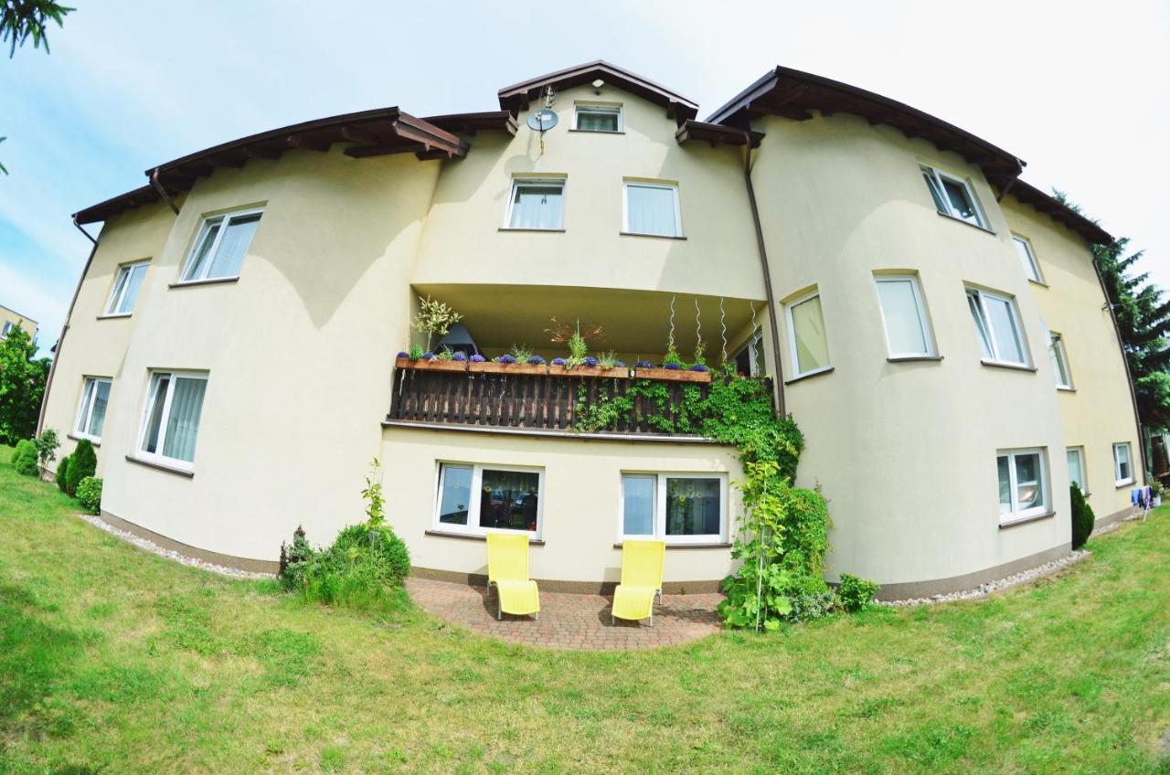 Iwona Pokoje Apartamenty Karwia Exterior foto