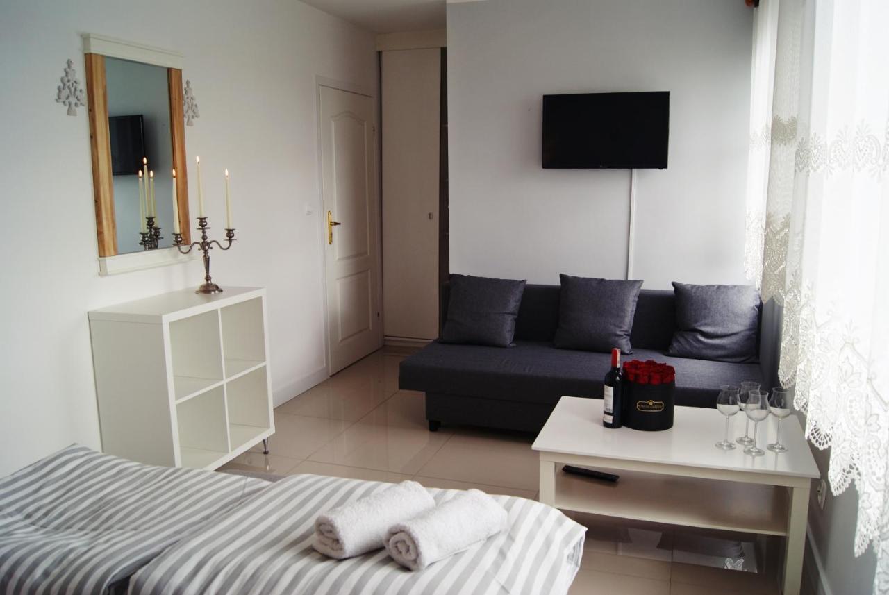 Iwona Pokoje Apartamenty Karwia Exterior foto