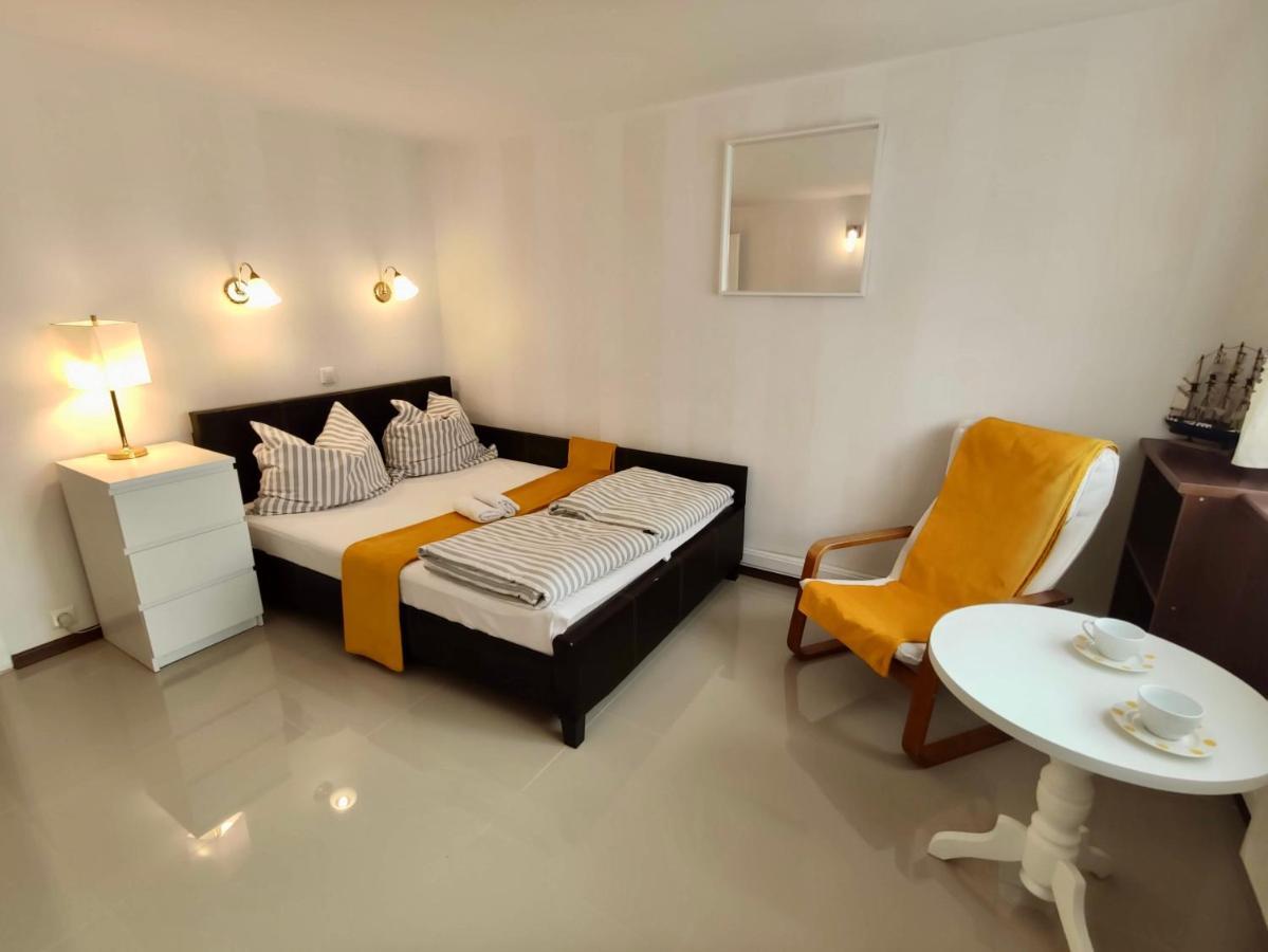 Iwona Pokoje Apartamenty Karwia Exterior foto