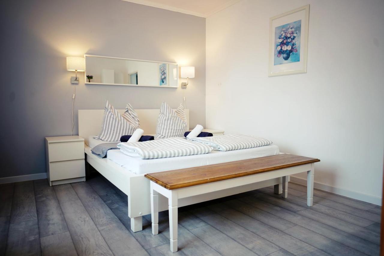 Iwona Pokoje Apartamenty Karwia Exterior foto