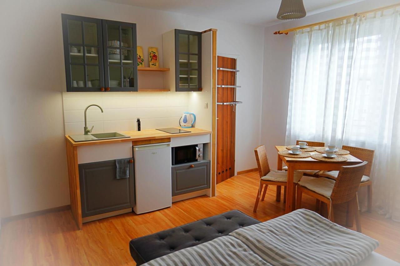 Iwona Pokoje Apartamenty Karwia Exterior foto