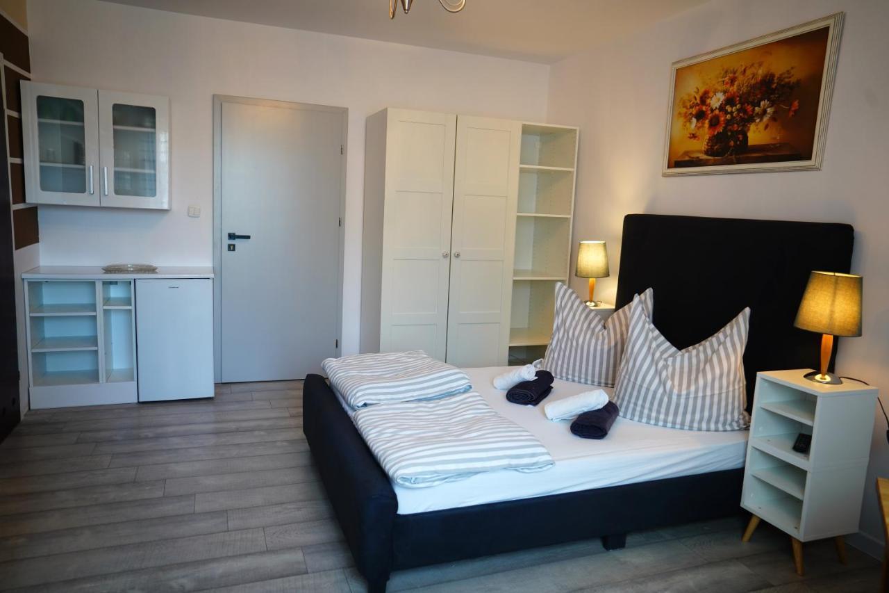 Iwona Pokoje Apartamenty Karwia Exterior foto