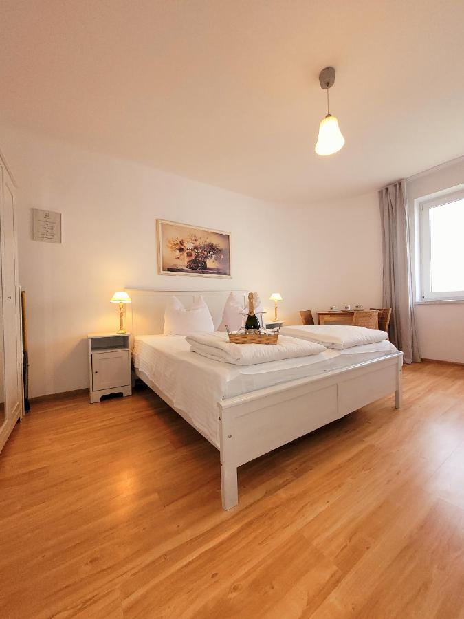 Iwona Pokoje Apartamenty Karwia Exterior foto