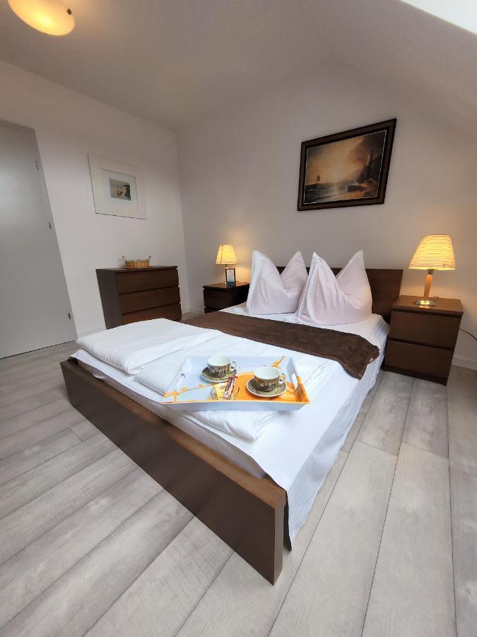 Iwona Pokoje Apartamenty Karwia Exterior foto