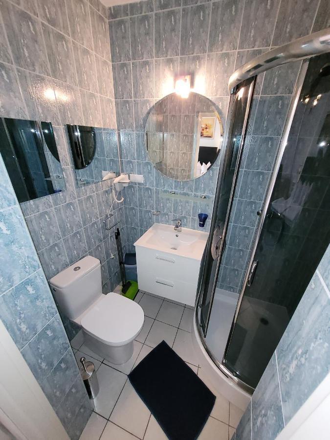 Iwona Pokoje Apartamenty Karwia Exterior foto